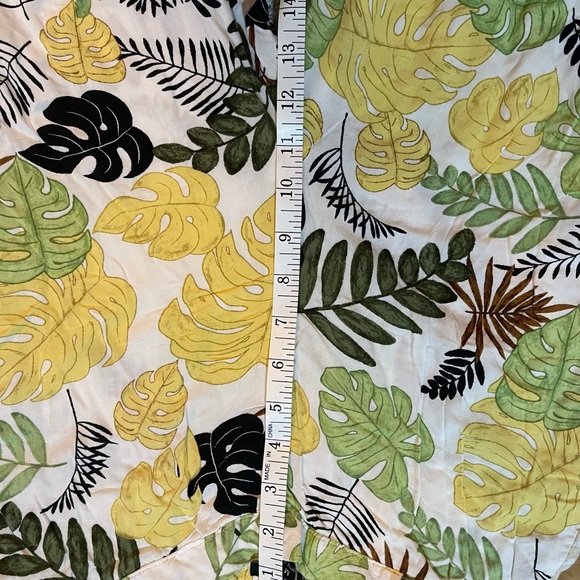 Tropical Wide Leg Pants - Picture 4 of 7